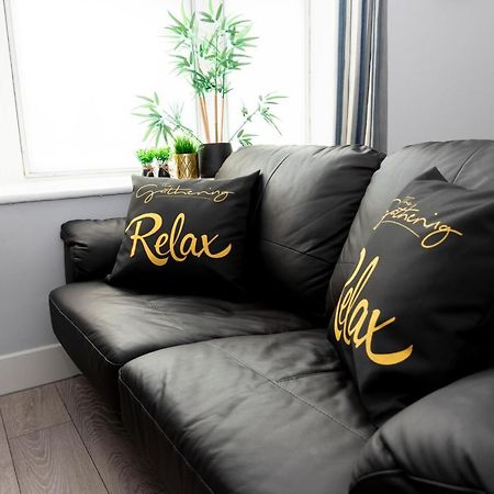 Wrexham Central Stay Apartment Seven Zewnętrze zdjęcie