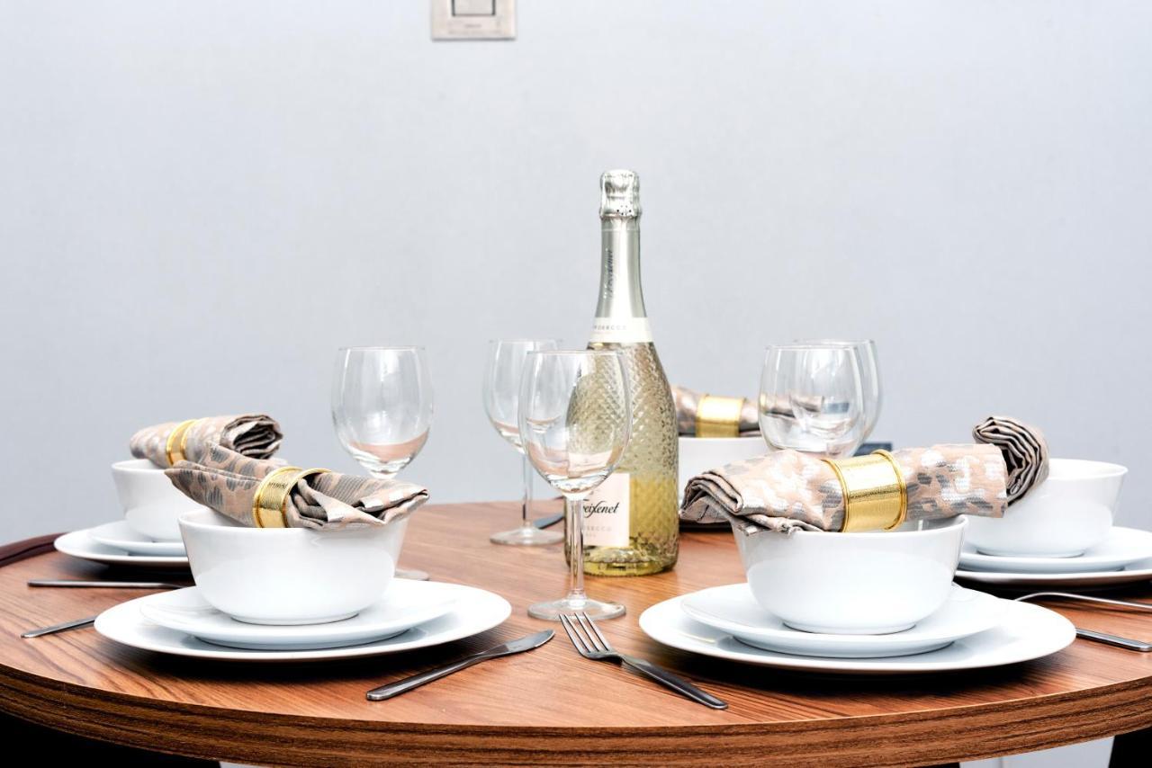 Wrexham Central Stay Apartment Seven Zewnętrze zdjęcie